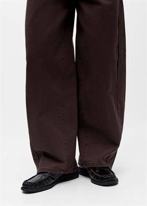 Moji Elsa mw super barrel twill jeans Seal Brown Object 